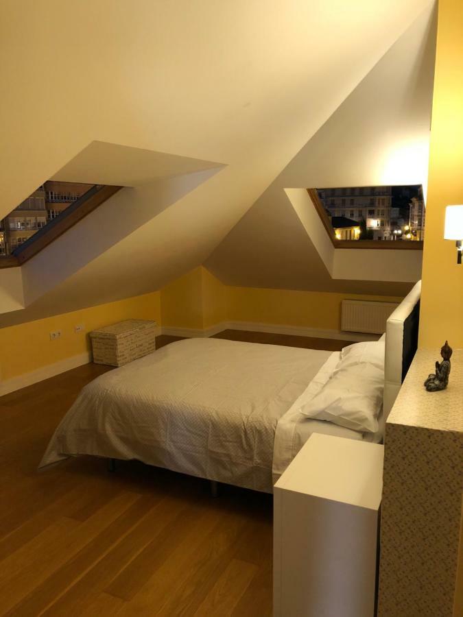 Apartment 360 *